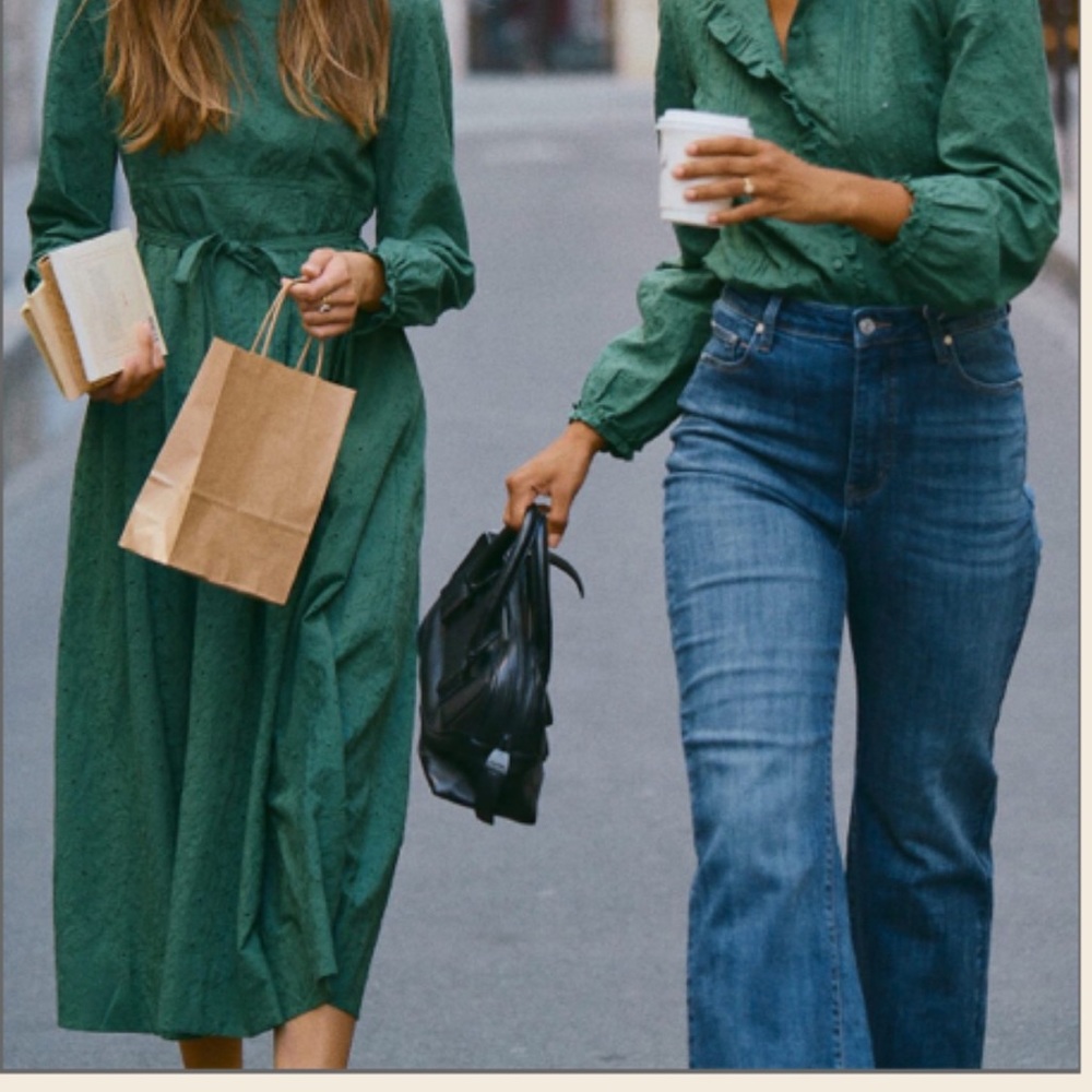 Simple Retro long sleeve midi dress.